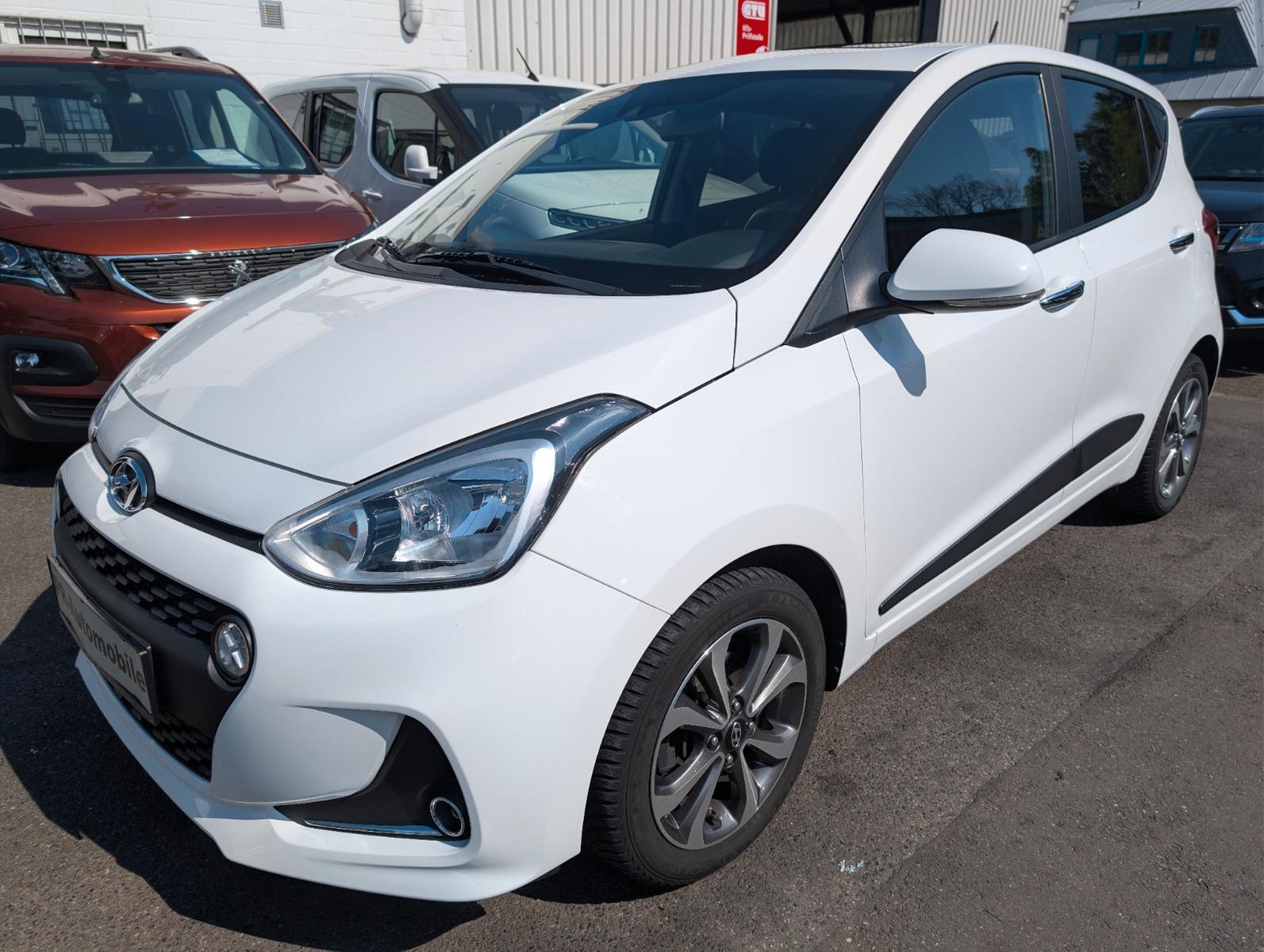 Hyundai i10 1.2 Automatik/Klimaaut/Schiebedach/Navi