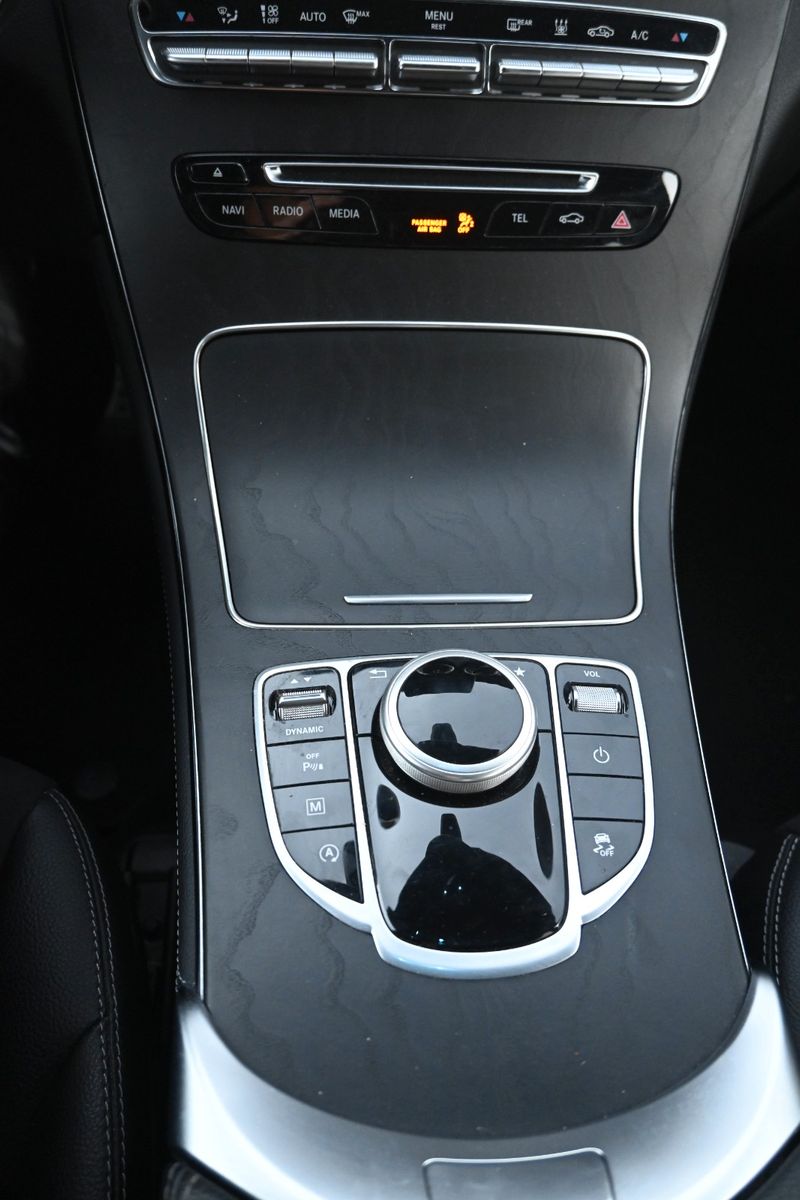 Fahrzeugabbildung Mercedes-Benz GLC 300 GLC Coupe 4Matic*AMG Line*LED*