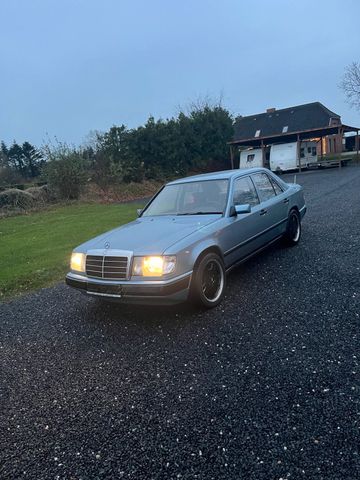 Mercedes-Benz Mercedes 260E w124 TÜV 4/26