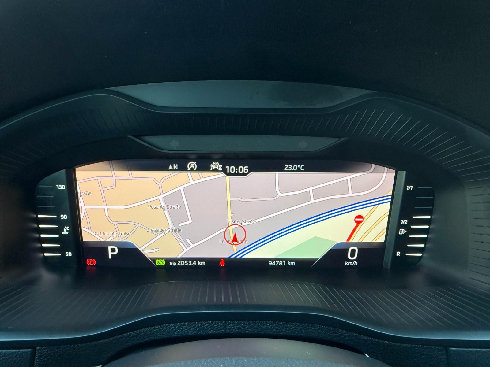 Skoda Karoq 1.5 TSI DSG NAVI LED KAM  el.HECK 1.HAND