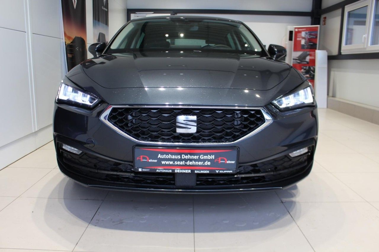 Seat Leon Style Edition 1.5 eTSI DSG ACC+CARPLAY+RKAM imagem 3