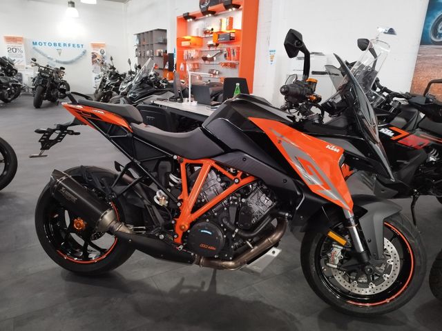 KTM 1290 Super Duke GT