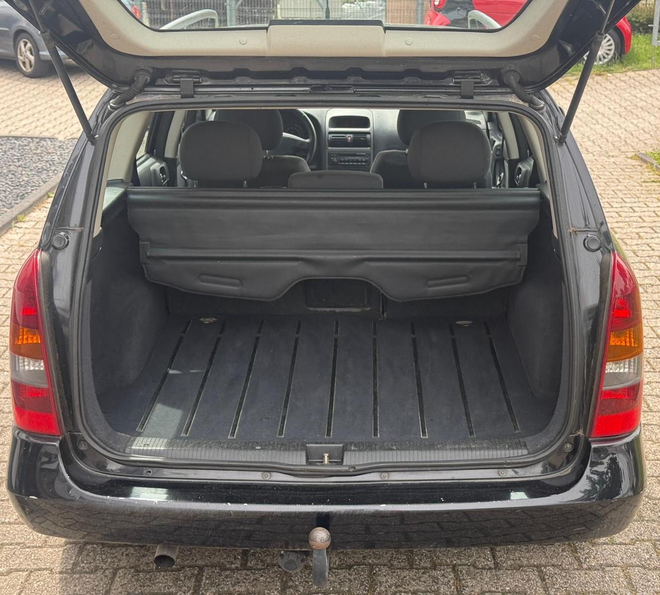 Opel Astra 2004 — photo 7