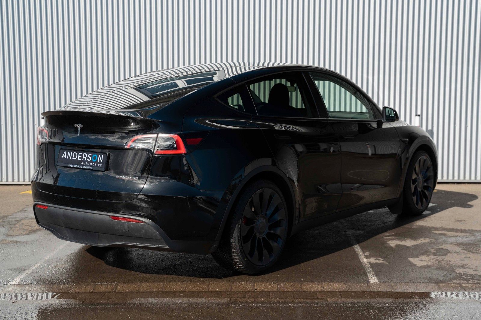 Fahrzeugabbildung Tesla Model Y PERFORMANCE AHK TURBINE 21" SCHWARZ