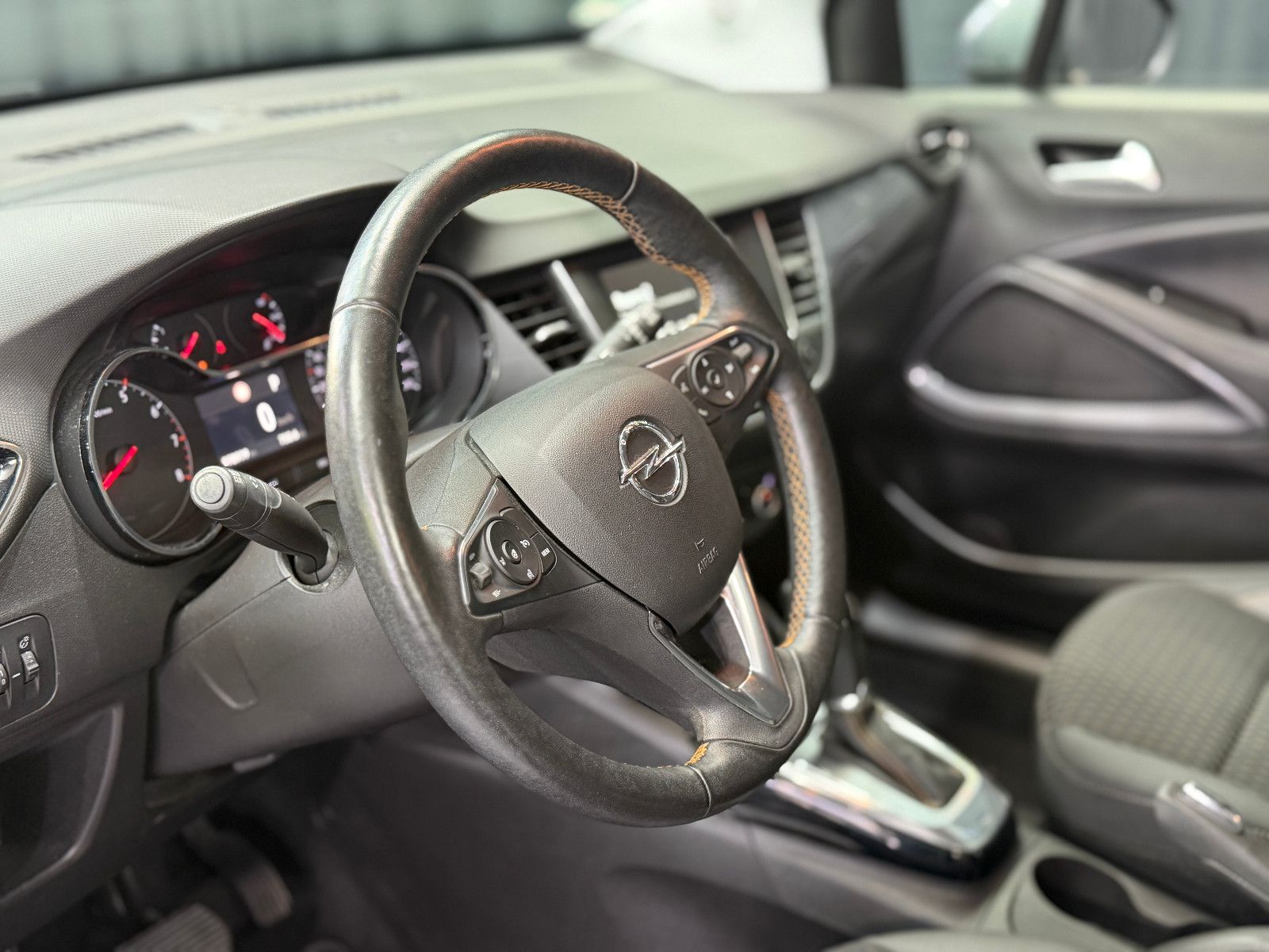 Fahrzeugabbildung Opel Crossland (X)1.2 DI Turbo Innovation|AUTOMATIK