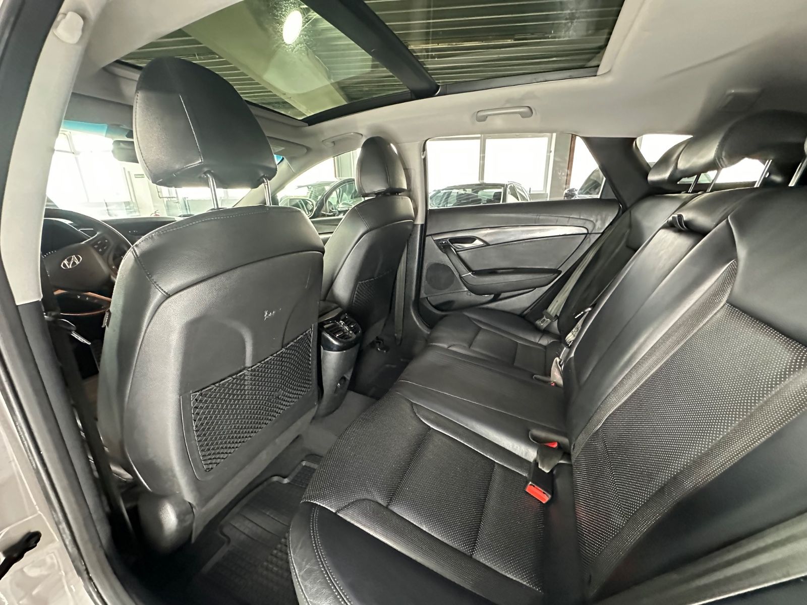 i40 Premium*Navi*Kamera*Heiz&KlimaSitze*ACC