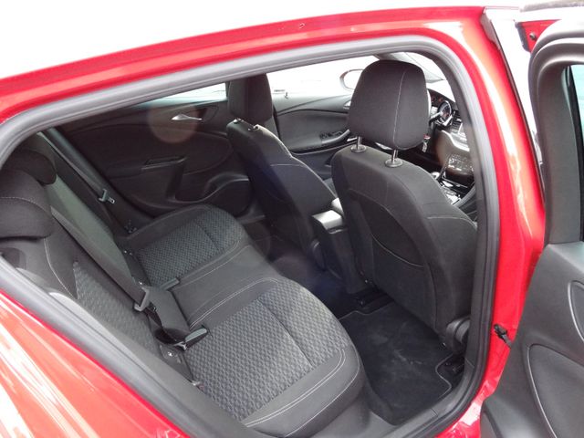 Fahrzeugabbildung Opel Astra K Lim/Dynamic/SitzH/PDC/Klima/150PS