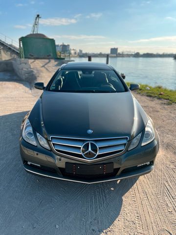 Mercedes-Benz Mercedes Benz E500 Coupé