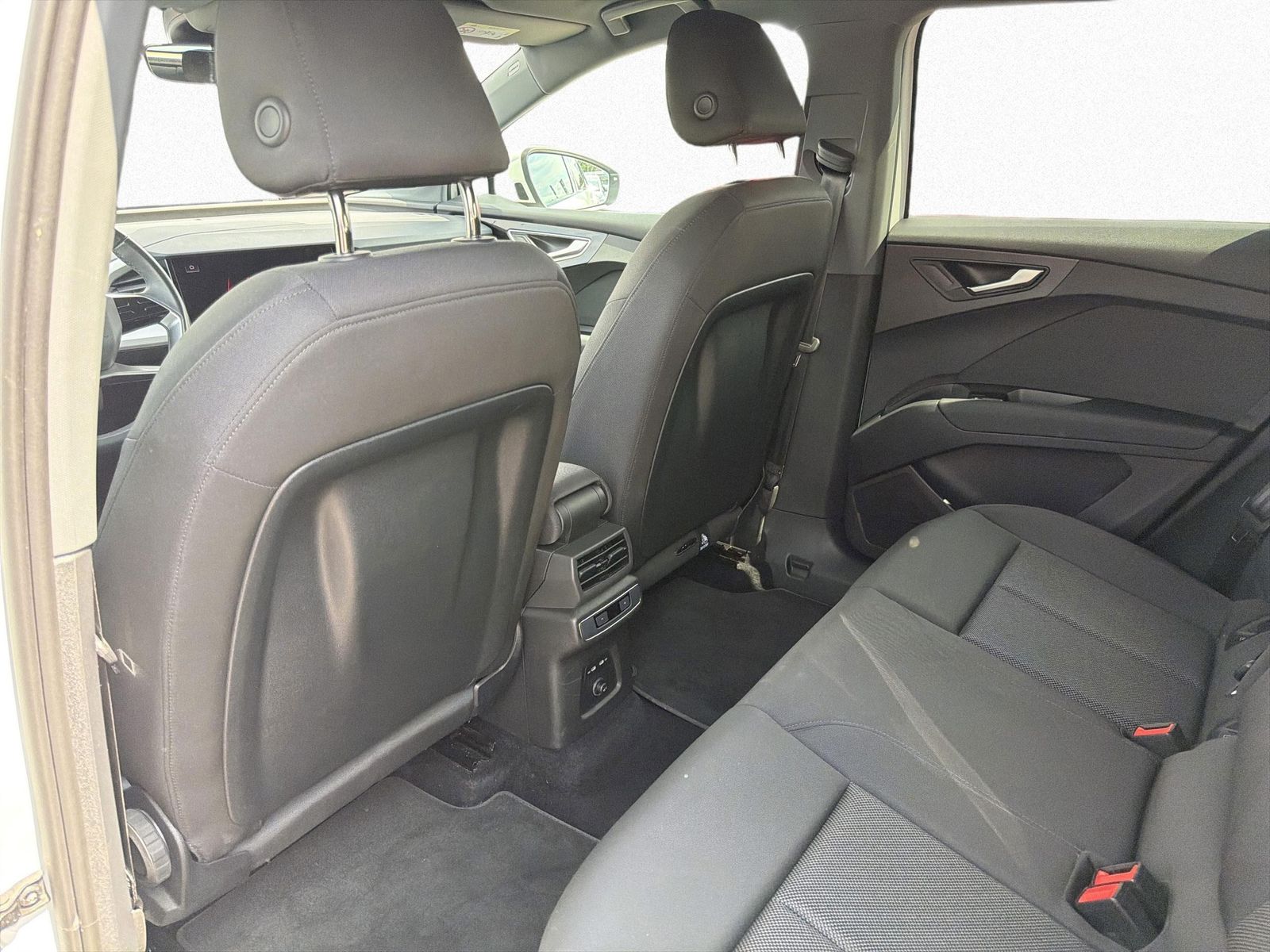 Audi Q4 e-tron 45 quattro NAVI - Assistenzpaket plus foto 10