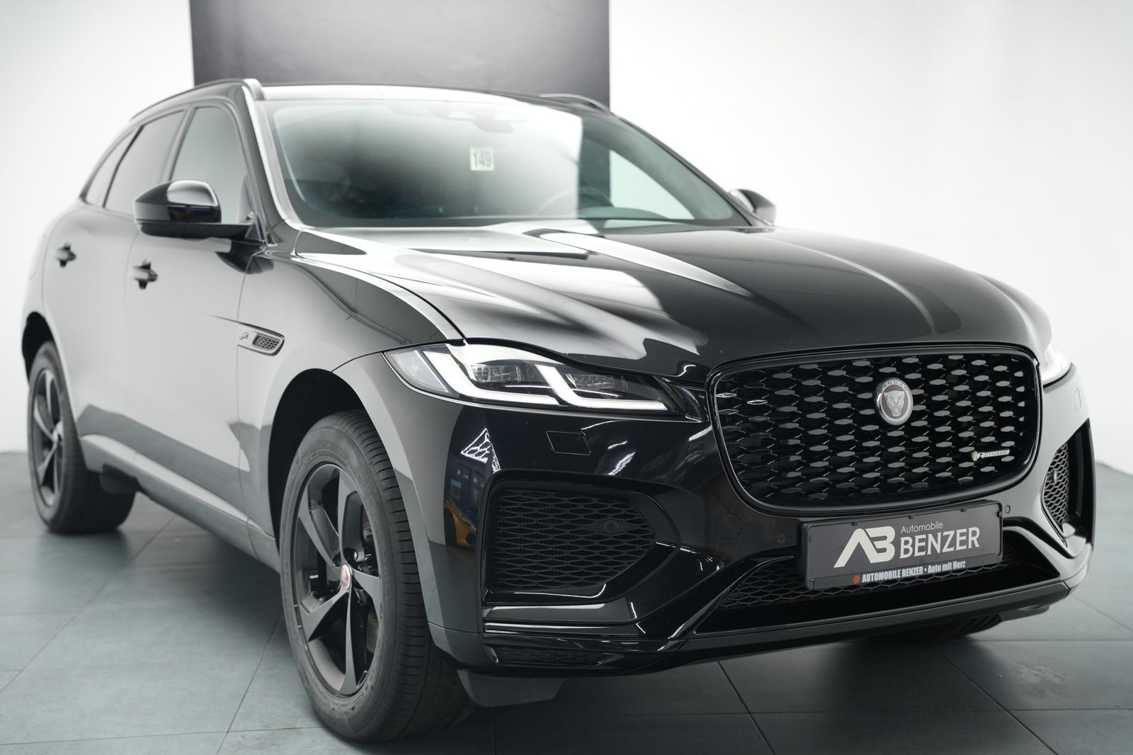 Fahrzeugabbildung Jaguar F-PACE R-Dynamic S *Meridian*Ambiente*Alcantara