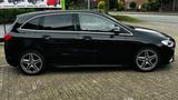Mercedes-Benz B 180 Avantgarde - Business - AMG-Line Navi AHK - Mercedes-Benz B-Klasse Gebrauchtwagen in Bremen