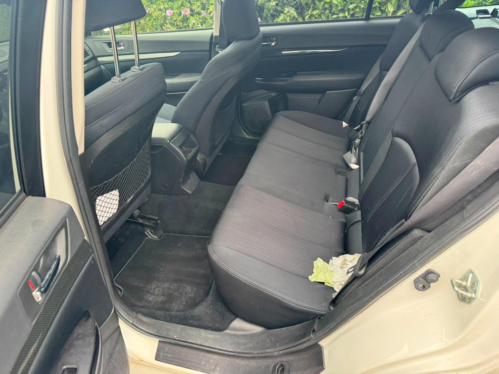 Subaru Legacy 2012 — photo 9