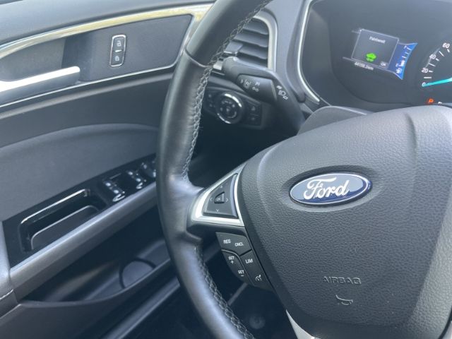 Fahrzeugabbildung Ford Mondeo 2.0 Hybrid, Trend Autom. AHK, Navi, Rückf