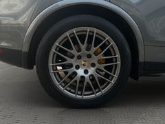 PORSCHE Cayenne S Diesel 8xBereift|Bose|Luftfahrwerk