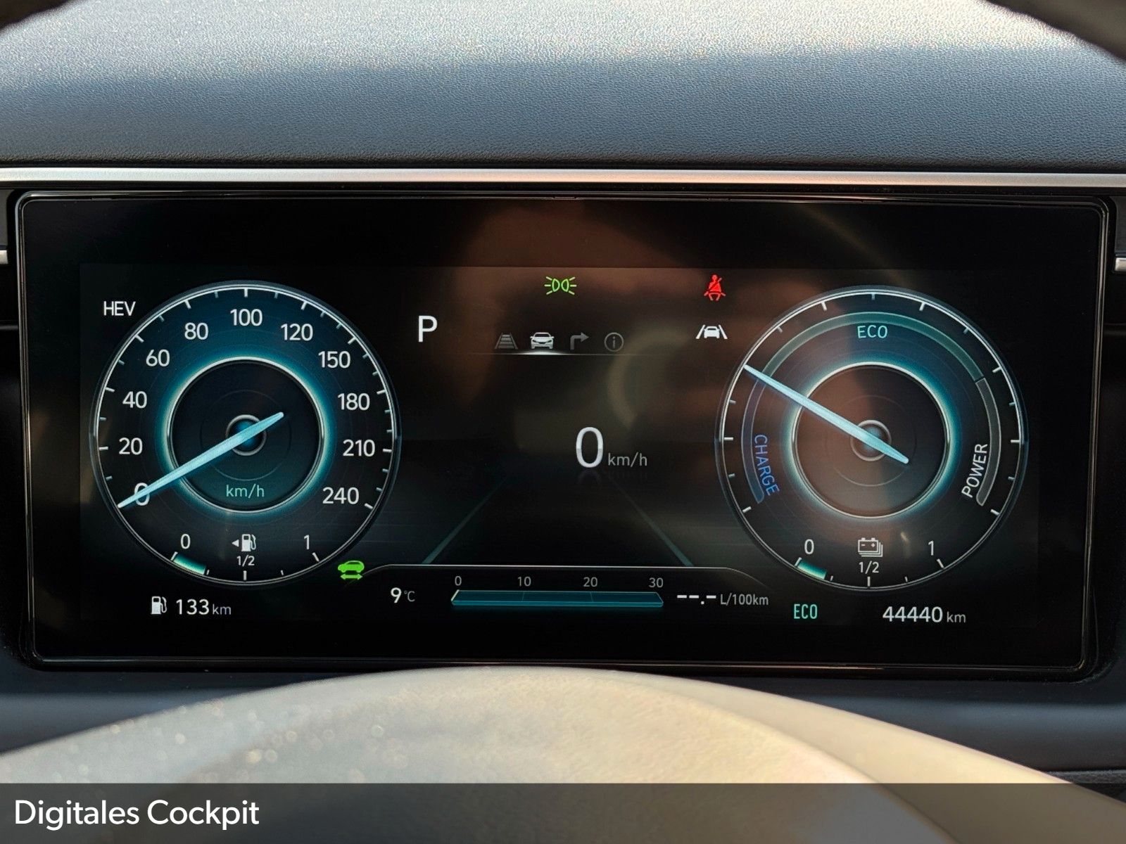 Fahrzeugabbildung Hyundai Tucson 1.6 T-GDI PHEV 4WD Navi Kam SHZ LED 19"