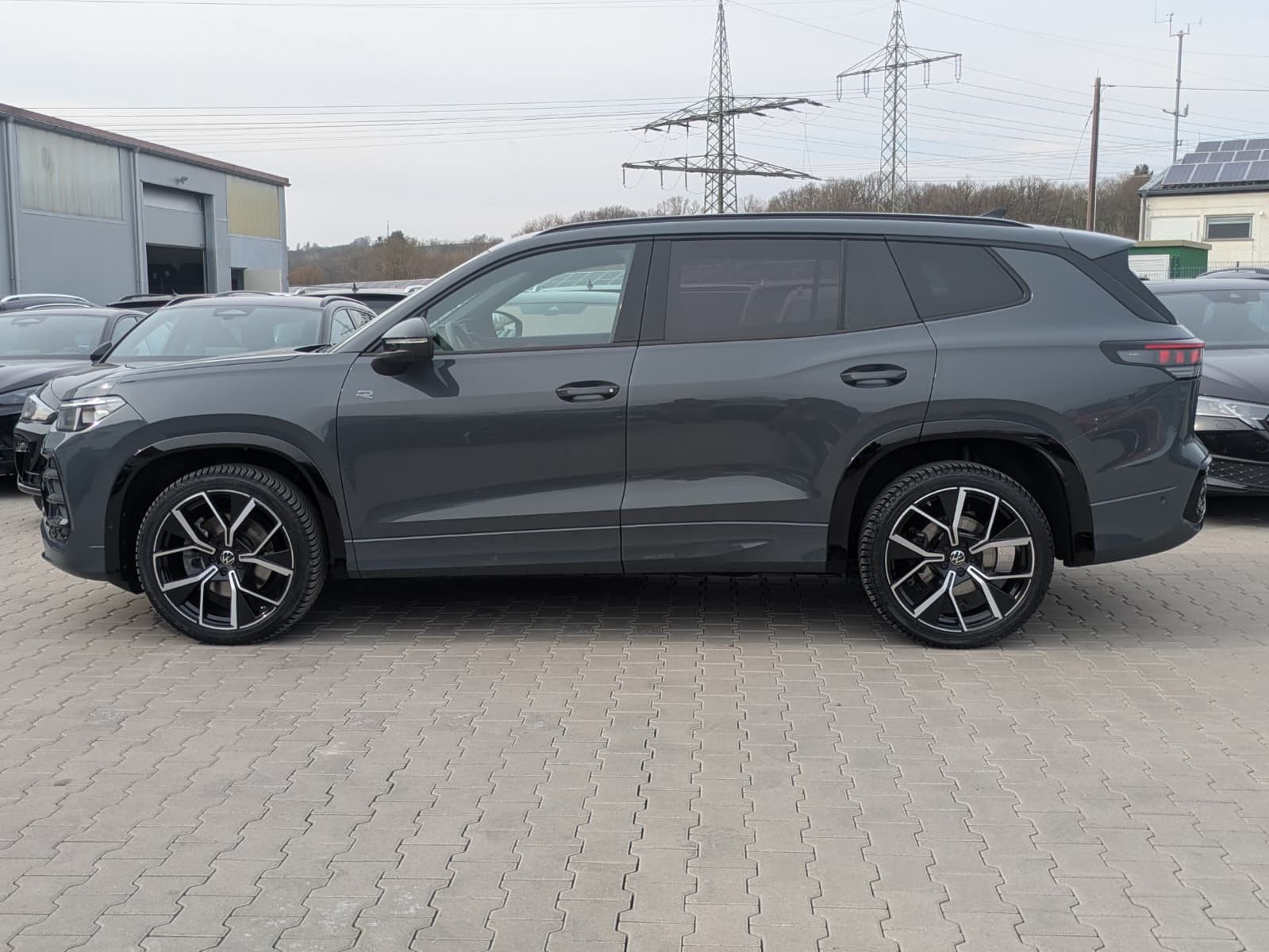 Изображение автомобиля Volkswagen Tayron 2.0 TDI 4M R-Line BLACK*7Si*MATRIX*PANO