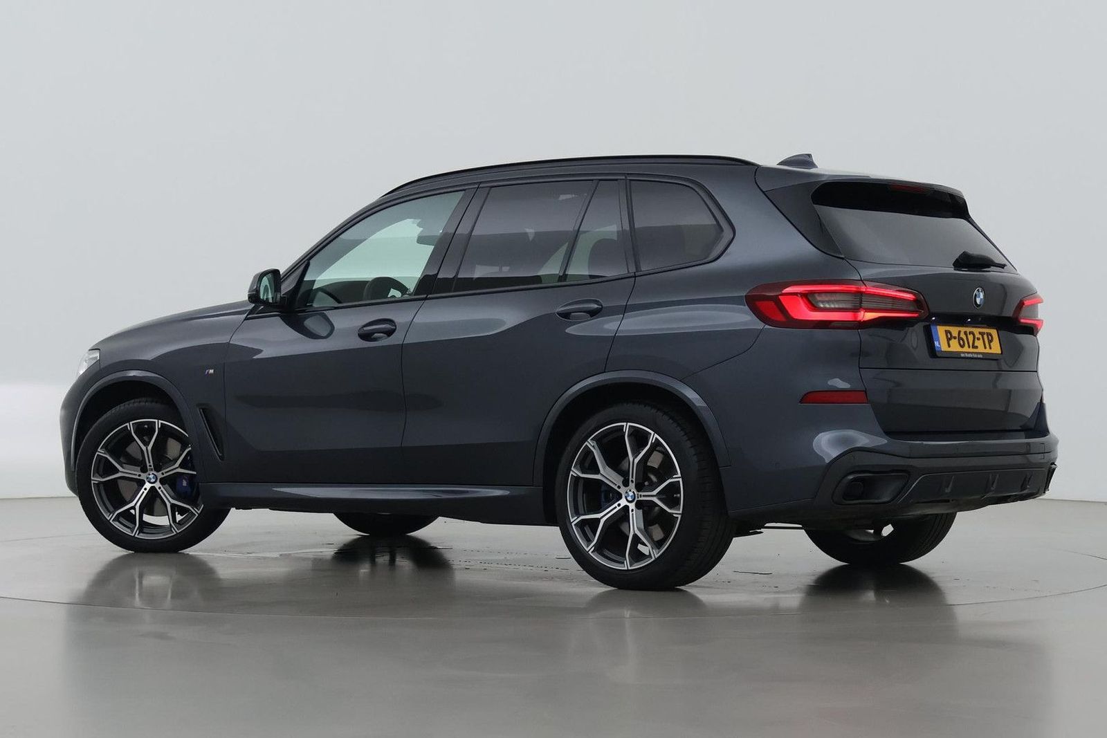 BMW X5 xDrive40d High Executive 7p. | luftfederung | imagem 2