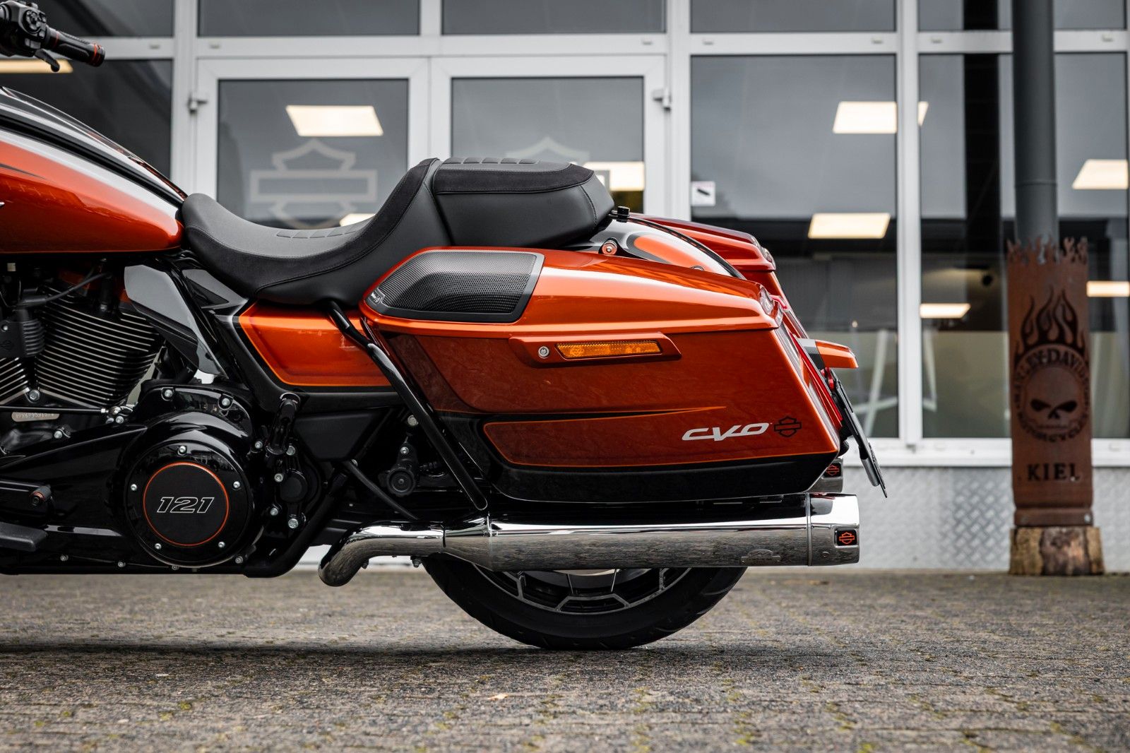 Fahrzeugabbildung Harley-Davidson CVO Street Glide  FLHXSE 121 cui - Jekill -