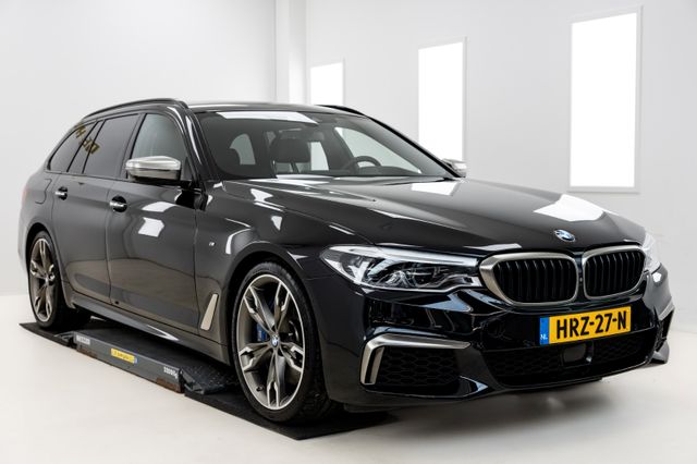 BMW M550d xDrive Touring- 360, Head-up, Standheizung