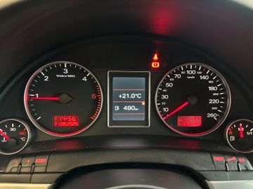 MYAUTOCENTER – Gebraucht- und Jahreswagen mit Werkstattservice in Pfaffenhofen Audi A4 Avan *TEMPO*PDC*NAVI*SZHZ*XENON*