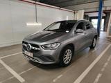 Mercedes-Benz GLA 180 d DCT*SHZ*VirtCock*Matrix*Netto-15000€ - : Gl 1500