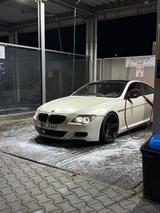 BMW E63 650i 4,8L V8 M6 Umbau Perlmutt weiß - gebrauchte BMW 650 aus dem Jahr 2005