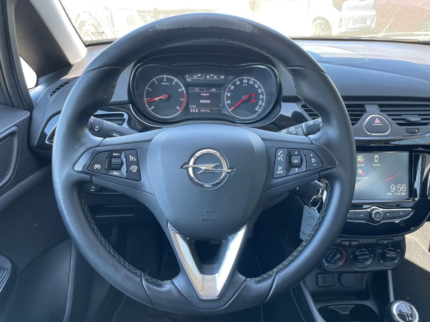 Fahrzeugabbildung Opel Corsa-e Klima Bluetooth Tempomat Lichtsensor