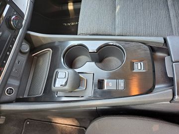 Nissan X-Trail - 12