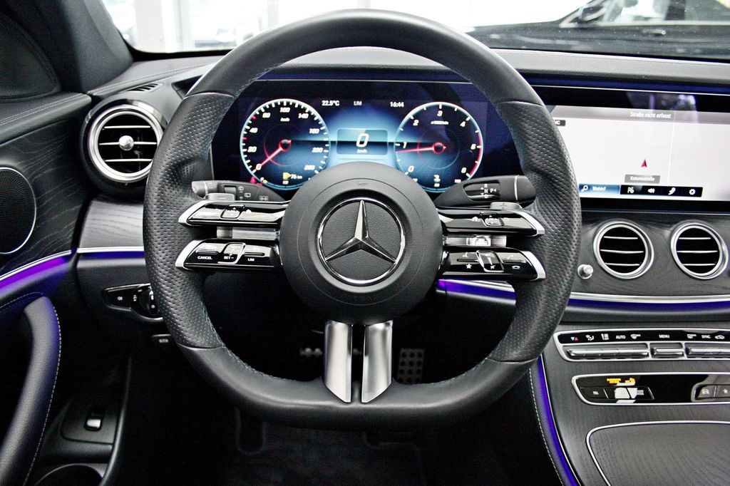 Mercedes-Benz E 220 d T 4M AMG TOTW KAMERA AHK NETTO 30.800