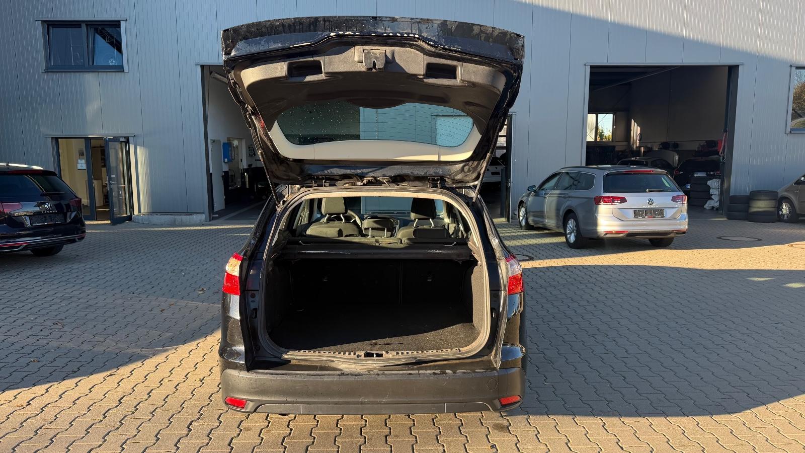 Ford Focus 2013 — photo 18