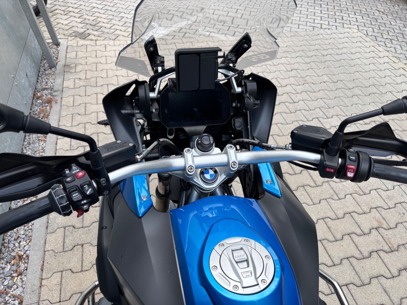Fahrzeugabbildung BMW R 1250 GS 3 Pakete Sturzbügel BMW Seitenkoffer