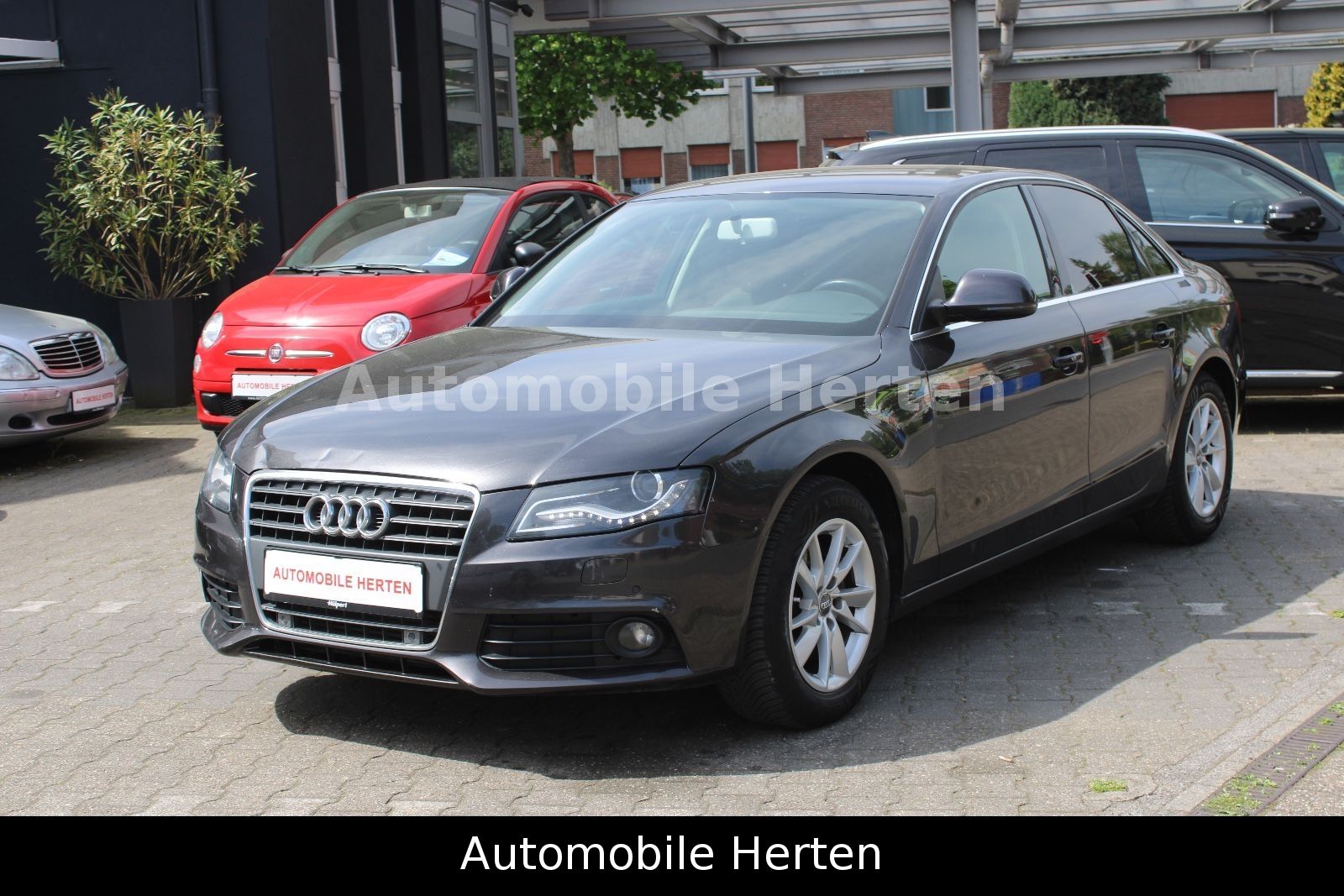 Audi A4 - 1
