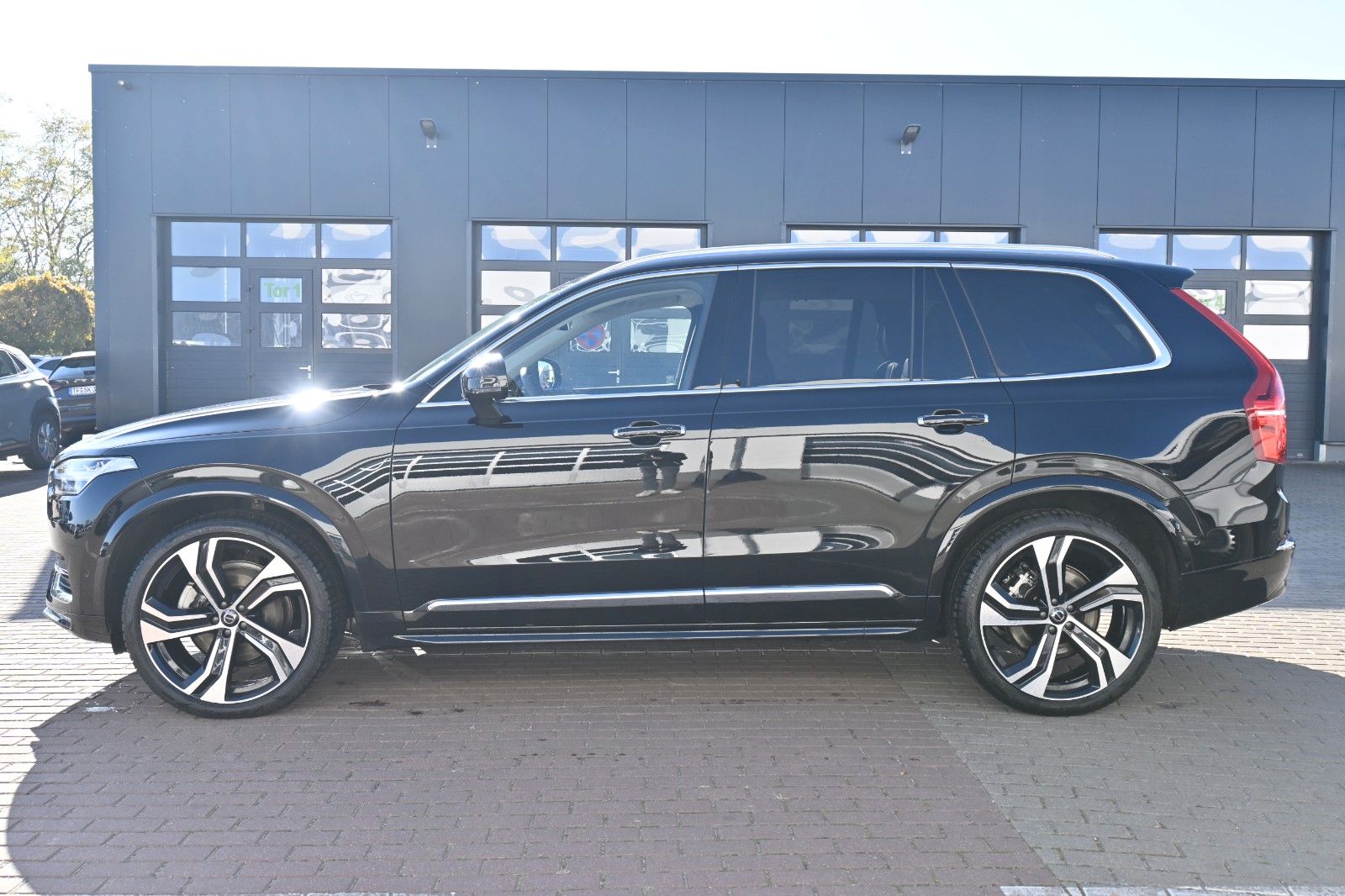 Fahrzeugabbildung Volvo XC90 Ultimate Bright AWD*LUFT*MASS*B&W*HUD*AHK*