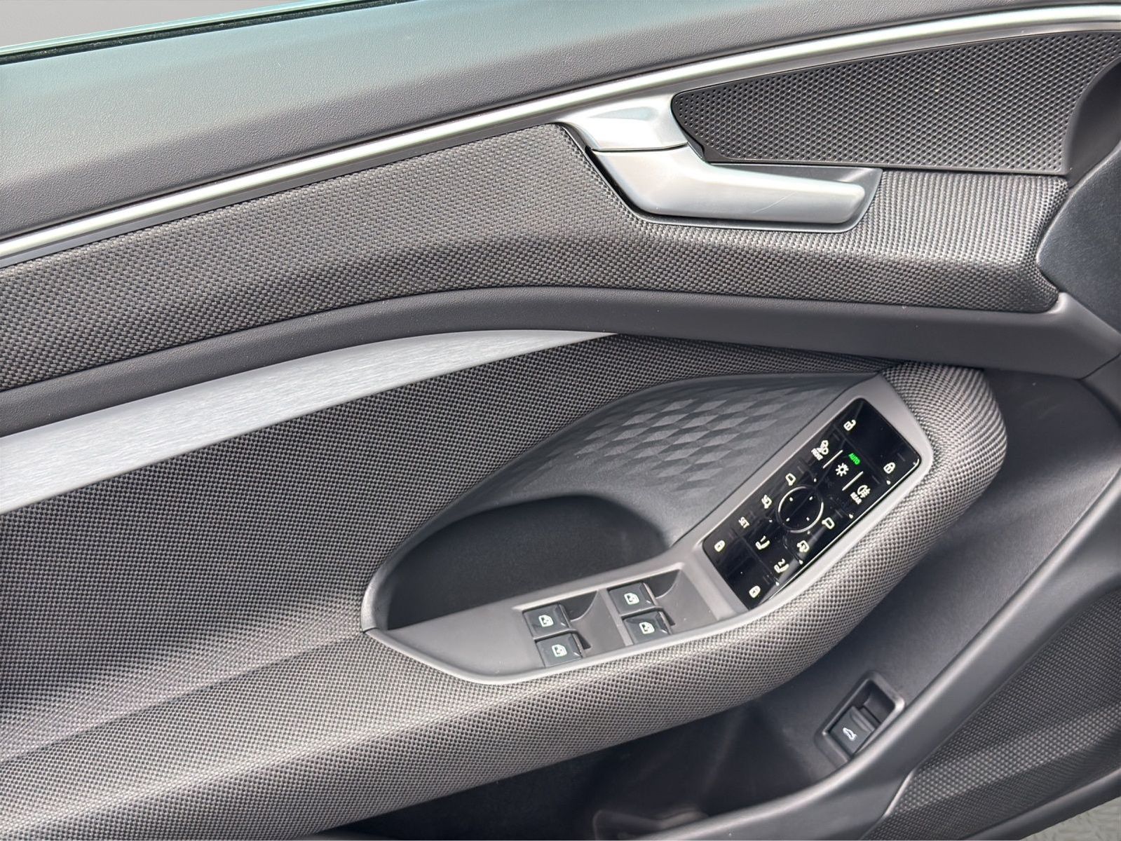 Audi A6 - Bild 13