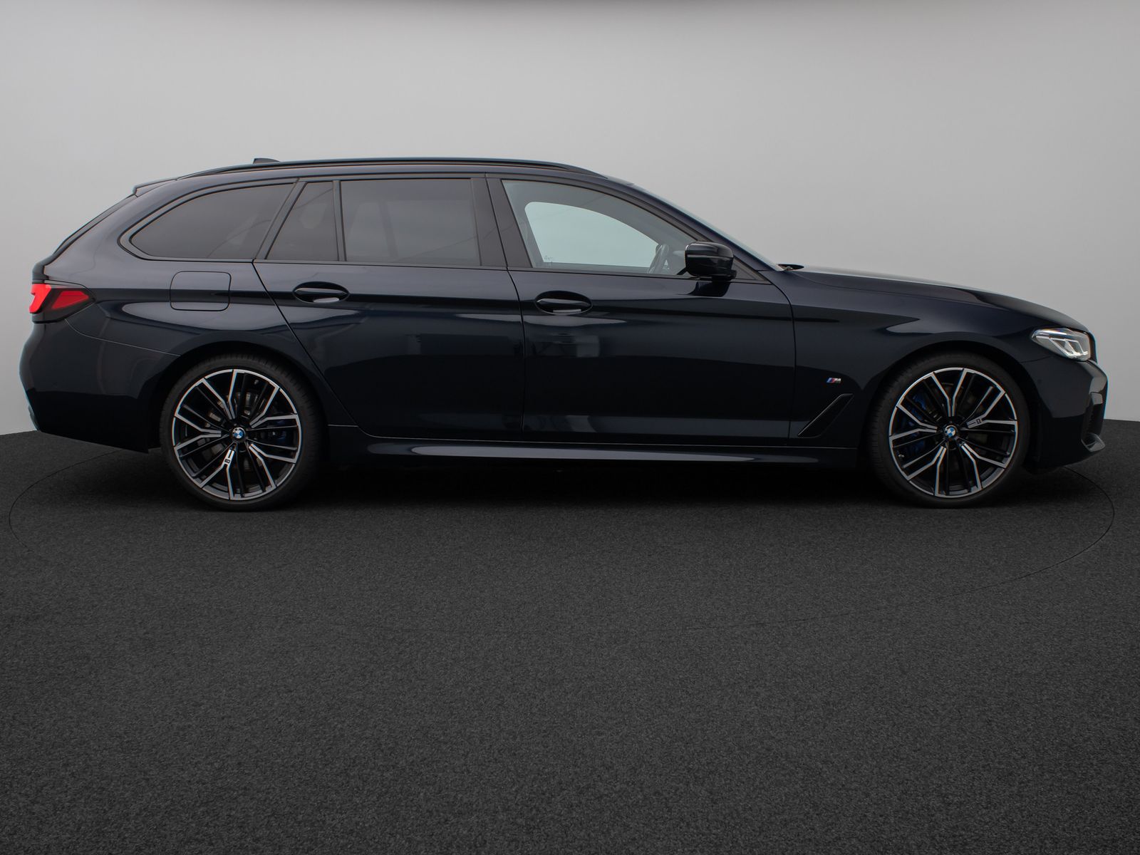 Fahrzeugabbildung BMW 530d xD M Sport Pano Kamera Laser HUD H/K 20Zoll