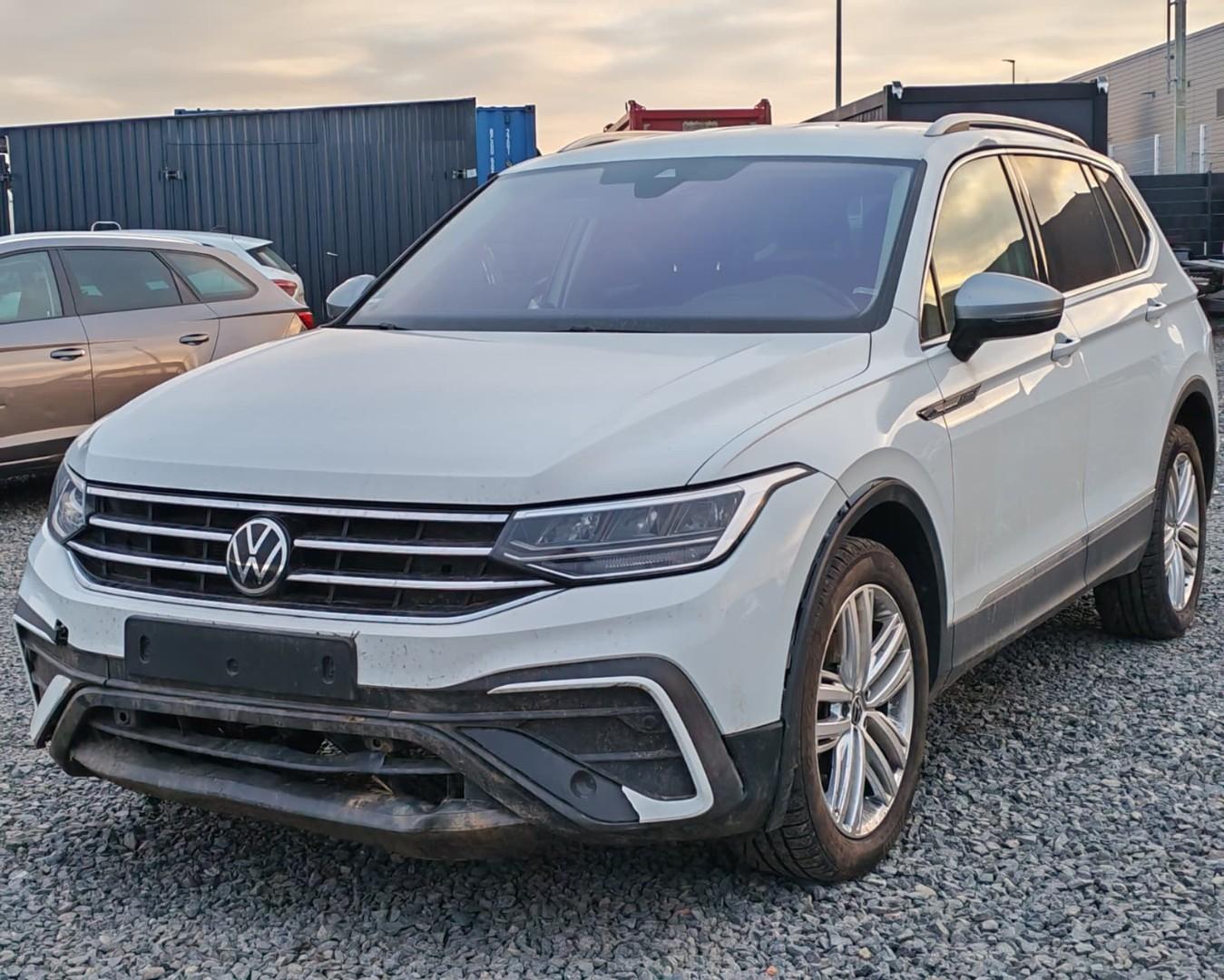 Volkswagen Tiguan Allspace 2.0 TDI -LIFE- DSG - AHK - LED