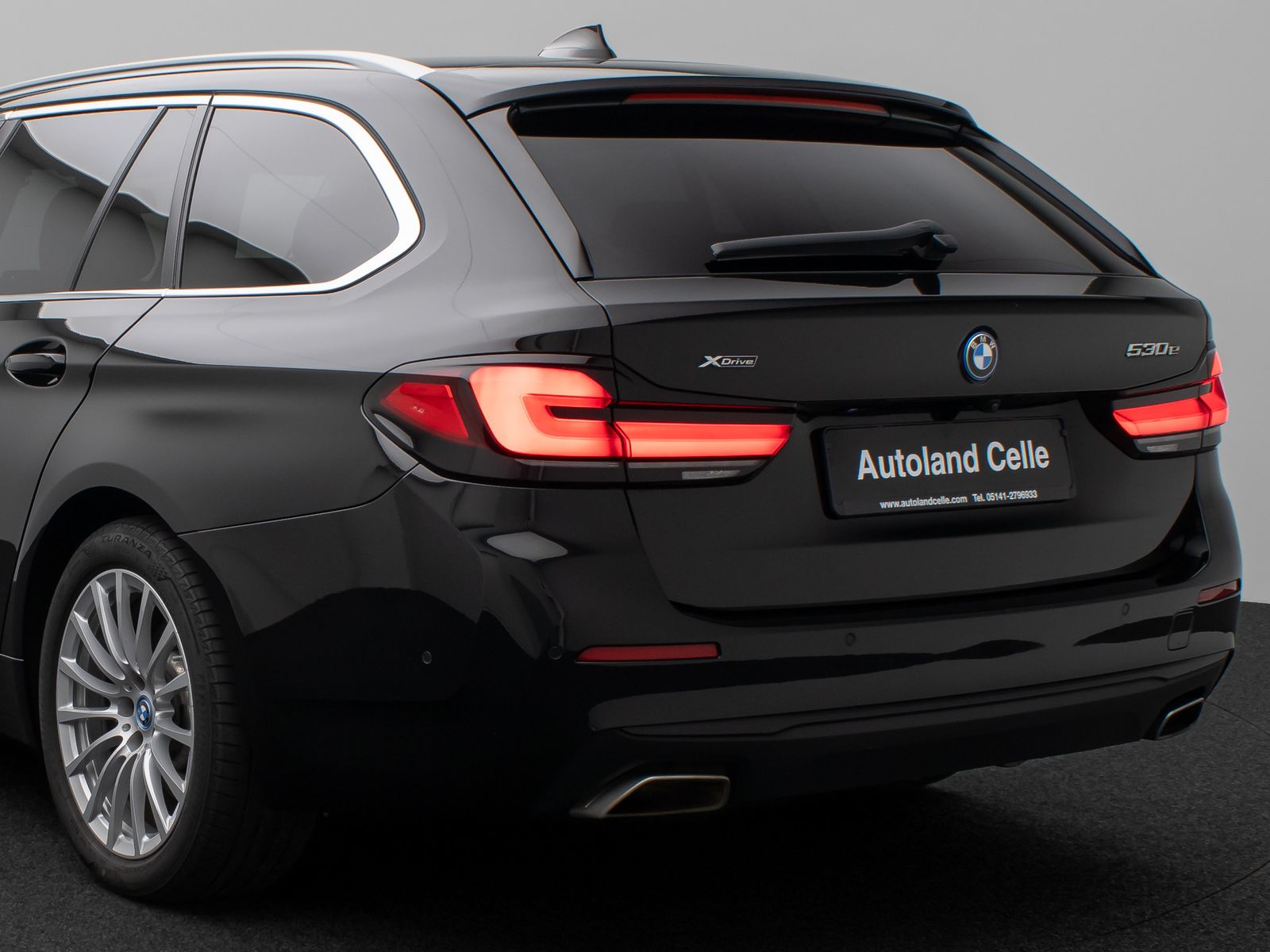 Fahrzeugabbildung BMW 530e xD Laser Kamera HUD DAB HiFi 4xKlima AHK