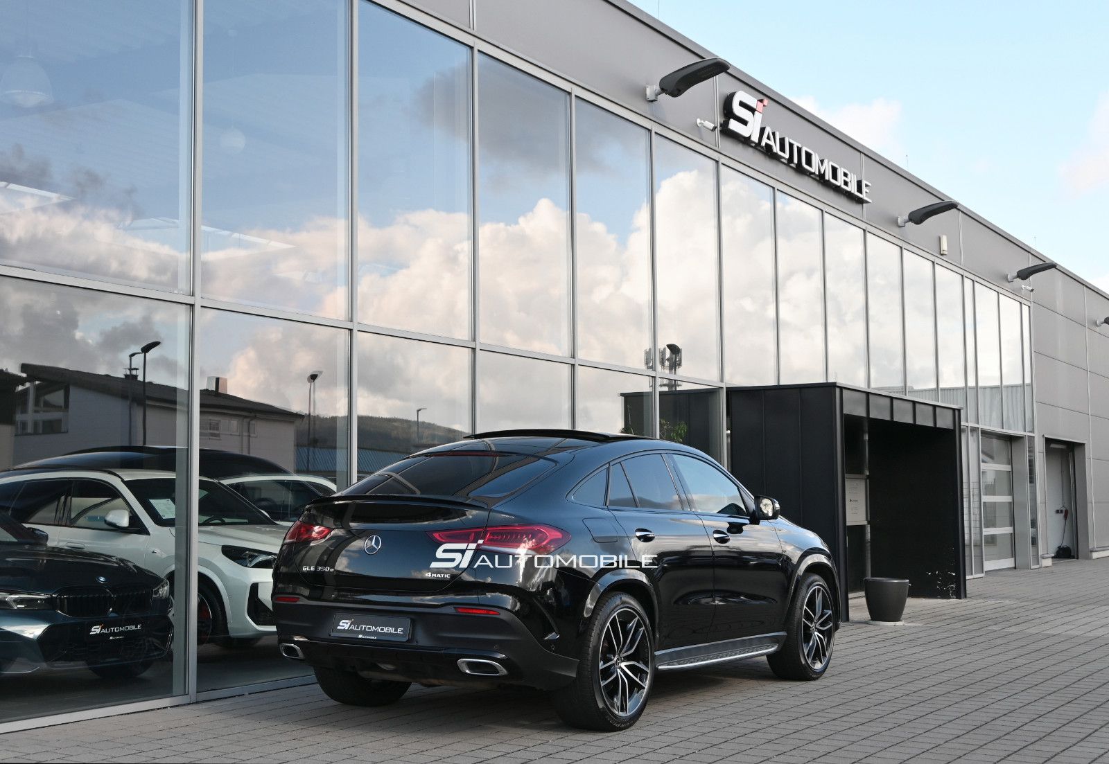 Fahrzeugabbildung Mercedes-Benz GLE 350 e 4M AMG °NIGHT°UVP 114.925€°8x22"°VOLL