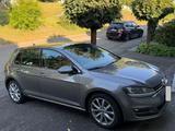 Volkswagen Golf VII 140PS Highline, gepflegter Garagenwagen - Volkswagen Golf: 140 Ps