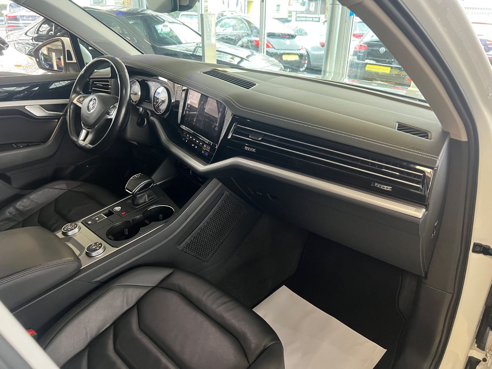 Fahrzeugabbildung Volkswagen Touareg 3.0 TDI 4Motion *LEDER*ACC*AHK*