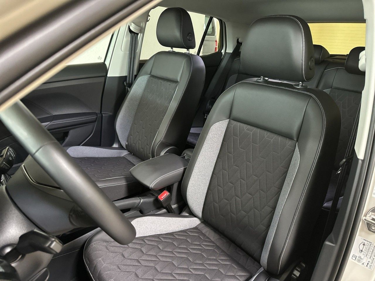 Volkswagen T-Cross 1.0 TSI ENERGY OPF SHZ USB DAB BAA EPH foto 5