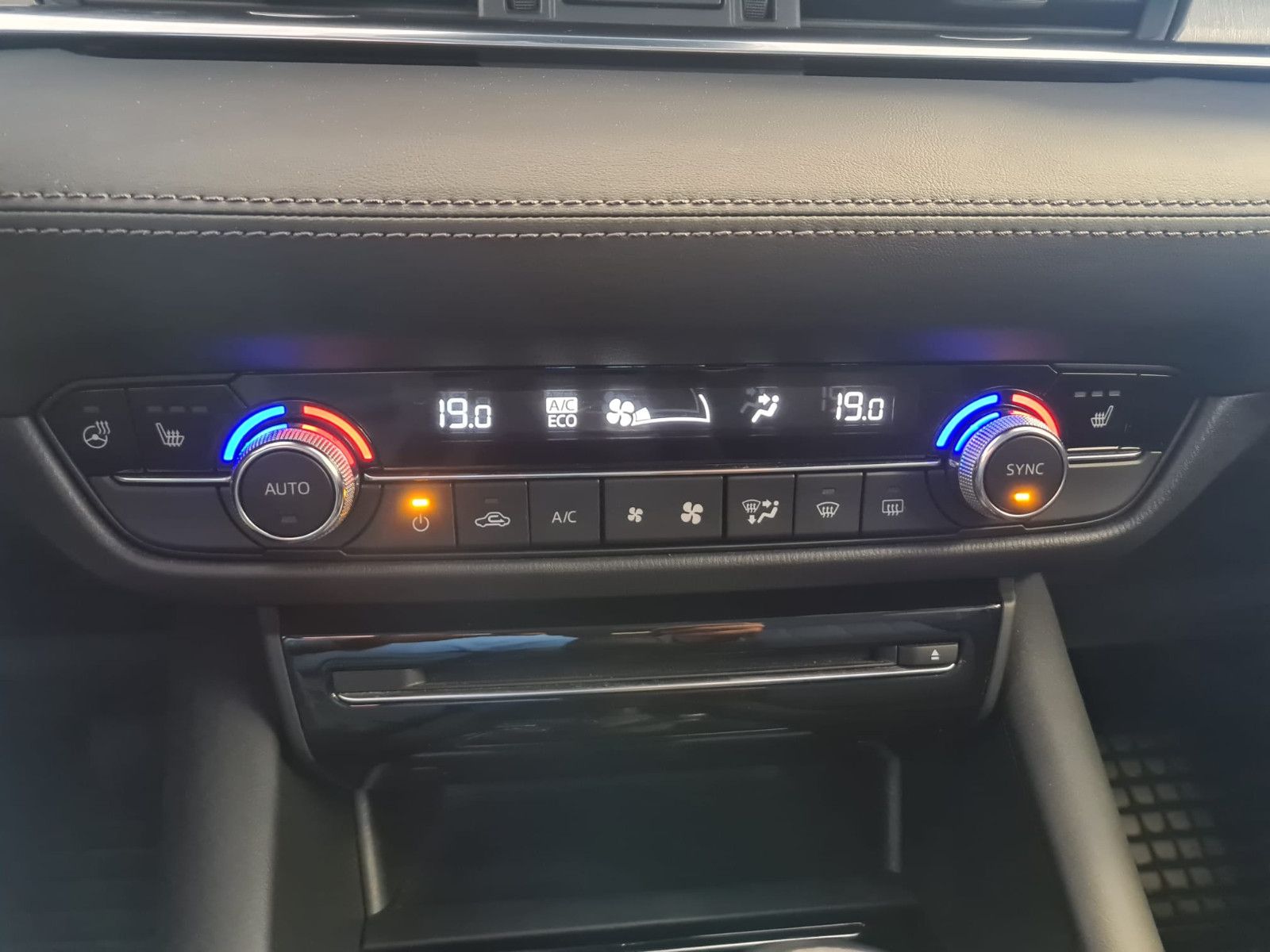Fahrzeugabbildung Mazda 6 Kombi Exclusive-Line / LED /KAMERA