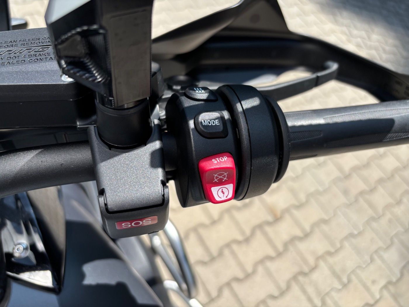 Fahrzeugabbildung BMW R 1250 GS Triple Black Öl inlcusive