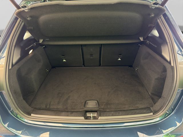 Fahrzeugabbildung Mercedes-Benz B 180 d Automatik+Style+LED+360°+Distronic+AHK