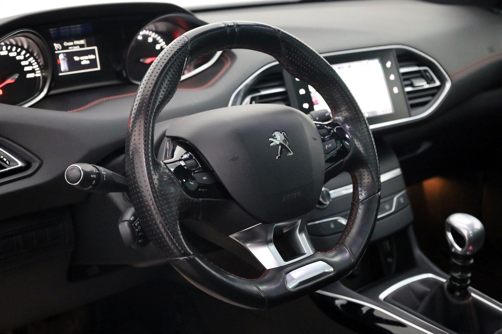 Fahrzeugabbildung Peugeot 308 SW Allure GT-Line T.Leder,Navi,LED,Panorama