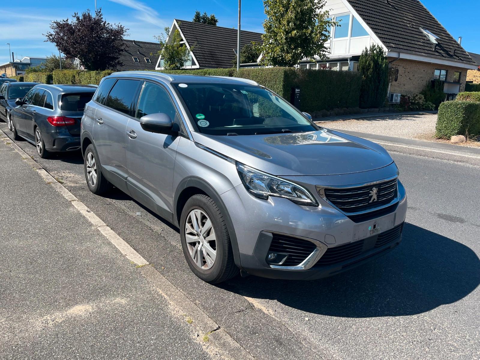 Peugeot 5008 PureTech 130 Allure