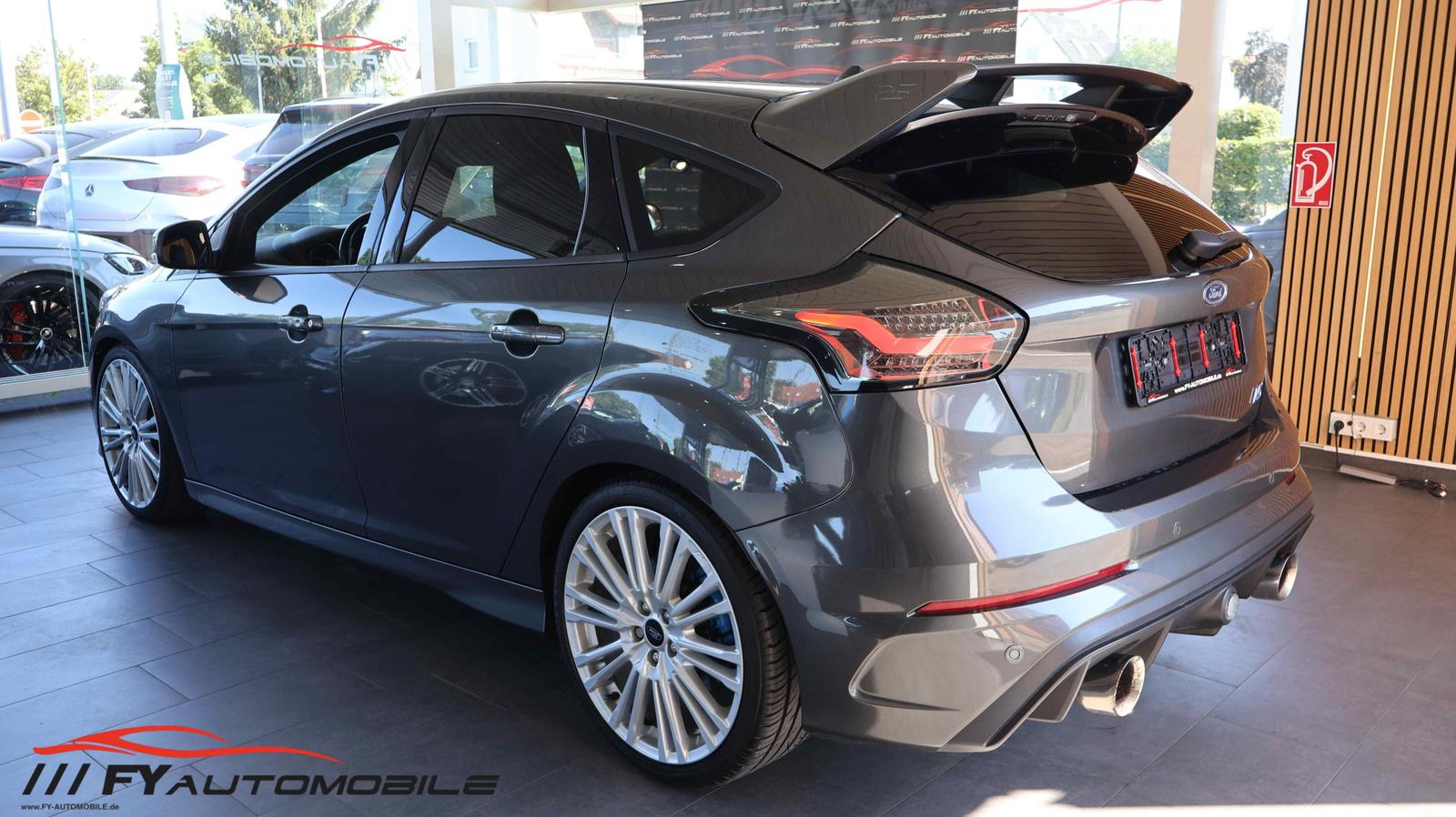 FORD FOCUS RS CAMÉRA* ÉCHAPPEMENT SPORT* GARANTIE*  | 349 ch | 4X4 | BVM |GARANTIE