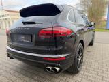 Porsche Cayenne S 4.2 V8 Facelift Pano Memo Bose 20" Alu - Porsche Cayenne: Facelift