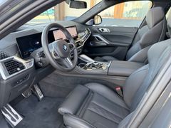 BMW X6 M60i/B&W/M-Paket Pro/Sky-Lounge/S-Belüftung BMW X6 M60i/B&W/M-Paket Pro/Sky-Lounge/S-Belüftung