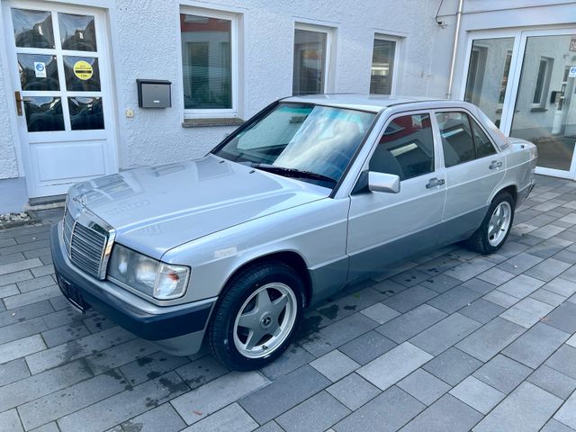 Mercedes-Benz 190 E  2.6 TÜV-neu H-Zulassung Schiebedach AHK